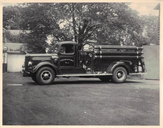 1945 Bulldog Mack Pumper